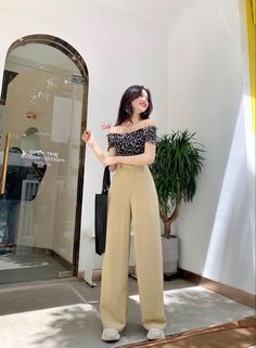 White Outfits For Women Classy, Korean Outfit Street Styles, Casual College Outfits, Elegante Casual, Classy Work Outfits