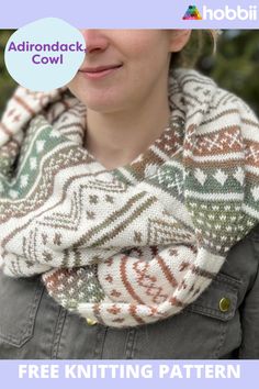 a woman wearing a knitted cowl with the text free knitting pattern