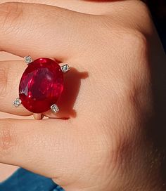 ★Large Oval Rubi Ring, Cocktail Rings for Women, Red Gemstone Ring, Large Gemstone Ring. ----- ★★This oval cut large ring is set with a big red created beautiful Ruby.  The gemstone is faceted in a brilliant cut, big. oval and impressive.  It is a large gem, chosen for a statement. A glowing ring that will shine for a special woman. Accented with 4 white brilliant synthetic white diamonds (cubic zirconia).  This gemstone ring will make the day shine.💥  ★This ring can be personalized with other gemstones like : Blue Topaz, Amethyst, Garnet, Emerald, Sapphire, Moon  stone, Citrine, Pearl, Aquamarine, Tourmaline, Peridot, and more... Also available in 14k solid gold. 🎁 ITEM DETAILS: ★Metal: Sterling silver ★Metal Purity: 925 solid silver ★Ring Size: Selectable (4-12 US sizes) ★ Gemstone Siz Big Ruby Ring, Christmas Rings Jewelry, Glowing Ring, Christmas Rings, Ruby Cocktail, Red Gemstone Ring, Christmas Ring, Big Ring, Her Ring