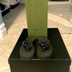 Brand New Gucci Flip Flops. Wedges Gucci Flip Flops Outfit, Flip Flops Outfit, Flops Outfit, Gucci Flip Flops, Black Flip Flops, Wedges Style, Gucci Black, Gucci Shoes, Shoe Brands