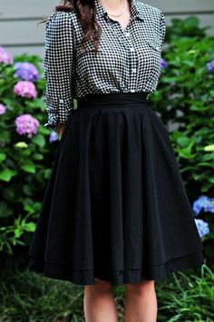 Stylish Skirts Fashion, Skirts Design Ideas, Southern Style Clothes, Formal Skirt Outfit, Skirt Dress Outfits, Full Skirt Outfit, Circle Skirt Outfits, Dress With Skirt, Womens Skirt Outfits