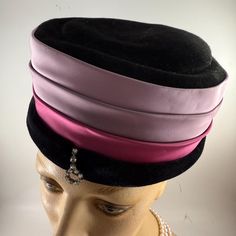 Vintage black hat with pink trim. Pillbox style. Doris Designed. Fresh from a Western Kentucky estate sale. Purple Trim, Pillbox Hat, Pink Trim, Rose Style, Style Noir, Pill Boxes, Black Hat, Hat Fashion, Estate Sale