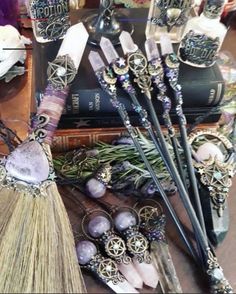 Magic Equipment, Successful Etsy Shop, Wiccan Decor, Pagan Crafts, Witchy Crafts, Modern Witch