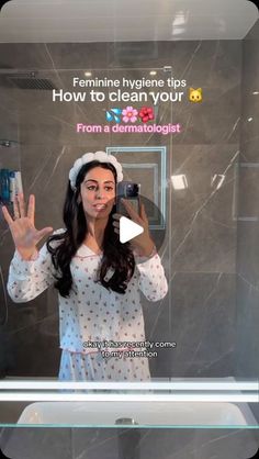 Dr Aamna Adel on Instagram: "Feminine hygiene tips every girl needs to know! How to wash your 🐱 the right way 💦🌸  Do you use feminine hygiene products? Let me know ⬇️  #dermatologist #femininehygiene #hygiene #hygienetips #hygieneproducts #smellgood #girltalk #girlythings #girlhacks" Womans Hygiene Tips, Feminine Hygiene Supplements, Feminine Hygiene Organization, Diy Feminine Wash Ph Balance, How To Keep Your Vag Clean And Smelling Good?, How To Wash Your Virginia, How To Take A Bath Properly, How To Have Better Hygiene, How To Clean Your Virginia