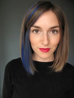 LOVE the blue highlights. Totally doing this with temporary color! Split Dye Hair Ideas, Dye Hair Ideas, Blue Hair Streaks, Split Dye Hair, Blue Brown Hair, Highlights Silver, Blue Hair Highlights, Split Dye, Highlight Ideas