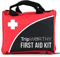 Best First Aid Kits 2021 Comparison Table Reviews Photos Buying Guide Surviveware Swiss Safe Lightning X DeftGet Adventure Medical Kits TrekProof Survival. #firstaidkits #boating #scubadiving #liveaboardscubadiving #hiking #camping #survival #knives #marineknives #sailingknive #sailorsknives #scubadiving #liveaboarddiving Road Trip Packing List, Medical Emergency, Survival Quotes, Road Trip Packing, Medical Kit, Packing List For Travel