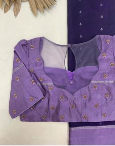 Princes Cute Blouse Designs, Boat Neck Designs For Blouse, Blouse Stitching Designs, Plum Saree, Trendy Blouse Patterns, Back Blouse Designs, Back Neck Designs For Blouses, Back Neck Blouse Designs, Model Blouses