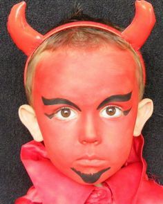 Devil Makeup Halloween, Ideas Disfraz, Devil Halloween, Doll Eye Makeup, Kids Face Paint, Face Painting Halloween, Halloween Costumes Makeup