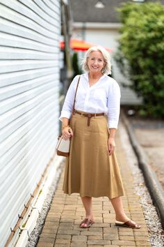 Arwen Stretch-Linen Skirt curated on LTK Dress Lookbook, Dressed For My Day, Black Linen Pants, Build A Wardrobe, Wardrobe Classic, Ageless Style, Travel Dress, Penteado Cabelo Curto, Wide Leg Linen Pants