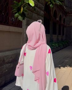 Pink Hijab Outfit, Girls Dpz Stylish, Pink Hijab, Abaya Design, Hijab Abaya, Embroidery Fashion Detail, Butterfly Quotes, Modest Fashion Hijab, Stylish Aesthetic