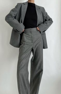 Asian Guys, Grey Suit, Woman Suit Fashion, Tomboy Style Outfits, Classy Work Outfits, Easy Trendy Outfits, Minimal Style, Tomboy Fashion, Looks Chic