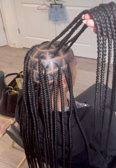 Demure Hairstyles, Weave Hair Color, Hair Inches, Hair Braid Designs, Parting Hair, Beautiful Black Hair