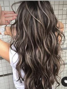 Blonde Highlights On Dark Hair, Black Hair Balayage, Brunette Hair With Highlights, Dark Hair With Highlights, Brown Hair With Blonde Highlights, Brown Hair Balayage, Balayage Brunette, Brown Blonde Hair, Brown Hair With Highlights