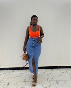 Classy Jean Skirt Outfit, Effortlessly Chic Outfits Summer Classy, Denim Skirt Fashion, Looks Jeans, Jean Skirts, Chic Dress Classy, Dressy Casual Outfits, Cute Modest Outfits, Effortlessly Chic Outfits