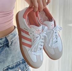 Pink And White Adidas, Pink Adidas Shoes, Pretty Sneakers, Samba Shoes, Trendy Shoes Sneakers, Preppy Shoes, Pretty Shoes Sneakers, Cute Nike Shoes, Cute Sneakers