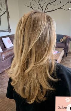 Long Layered Blonde Hair, California Blonde Hair Sun Kissed, Curled Layered Hair, Lived In Blonde Balayage, Blonde Hairstyle Ideas, Machiaj Smokey Eyes, Luxury Blonde, Bleaching Hair, Layered Bangs