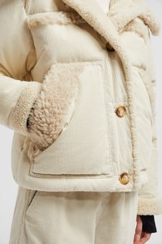 Crafted from corduroy, the Caleu short down jacket is ideal for relaxing at the summit. The puffer features accents in shearling, encapsulating everyday luxury. A powder skirt completes the warmer with added protection. Personalized Jacket, Corduroy Shorts, Everyday Luxury, Cardigan Shirt, Outerwear Outfit, Down Jackets, Ski Pants, Fall Jackets, Shell Jacket