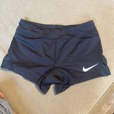 Black Athletic Nike Shorts, Worn A Few Times But Condition Is Like Brand New. Sport Shorts Women, Womens Gym Clothes, Athlete Outfit, Exercise Shorts, Legging Shorts, Sports Shorts, Spandex Shorts Outfit, Athletic Clothes, Gym Wear For Women