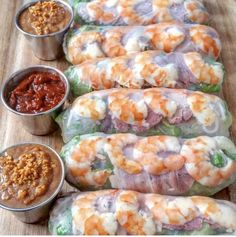 rolls filled with shrimp, lettuce and sauces