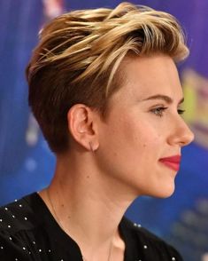 New Trendy Hairstyles, Hair Volume Spray, Longer Pixie Haircut, Long Pixie Hairstyles, Instagram Hairstyles, Short Hair Ideas, Short Layered Haircuts, Very Short Hair, Ghost In The Shell