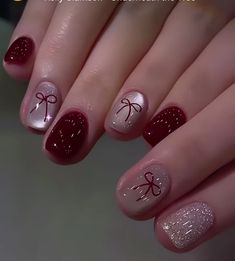 Tet Nails, Lunar New Year Nails, Glitter Toe Nails, Almond Acrylic Nails Designs, Gel Toe Nails, Asian Nails, Blush Nails, Pretty Gel Nails, Almond Acrylic Nails