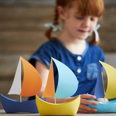 Boat Craft, Make A Paper Boat, Paper Boats, Boat Crafts, Nautical Themed Party, Diy Boat, Boat Projects, Beach Themed Party, Nautical Party