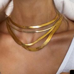 Like Brand New Beautiful Gold Plated Chain Necklace Layer It With Your Other Necklaces Or Just Wear It Alone Gorgeous Jewelry Gold Chains Aesthetic, Dubai Gold Necklace, Chains Aesthetic, Gold Jewellery Design, Gorgeous Jewelry, Gold Plated Chains, Layered Necklaces, Gold Chains, Womens Jewelry Necklace