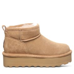 Bearpaw Boots Outfit, Shoes Uggs, Tasman Slippers, Preppy Shoes, Ugg Tasman, School Dress, Shoe Inspo, Birthday List, Swag Shoes