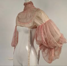 Neue Outfits, Pink Silk, Looks Style, Historical Fashion, Silk Chiffon, Design Inspo