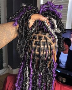 Cotton Candy Butterfly Locs, Back To School Hairstyles For 7th Grade, Black And Purple Locs, Butterfly Locs Color Ideas, Back To School Hairstyles Locs, Weave Hairstyles Braided