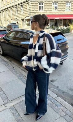 Stile Kendall Jenner, Looks Pinterest, Mode Zara, Skandinavian Fashion, Denim On Denim, Chique Outfits, Moon Moon, Autumn Fits, Neue Outfits