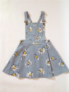 tbdressfashion: print dress Detail Couture, Skai Jackson, Inspired Outfits, Overall Dress, A Dress, Diy Clothes, Aesthetic Clothes