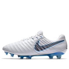 the nike vapor soccer shoe in white and blue