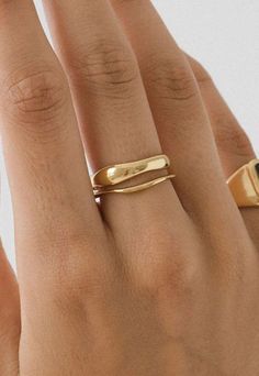 Never run solo with this dynamic dou. Our Duet Ring Set includes two asymmetrical rings meant to be worn together and are perfect for everyday wear. Layer them with other rings for a trendy and personalized look. Waves Ring, Etsy Gold Ring, Textured Ring, Gold Ring Sets, Jewelry Lookbook, 가을 패션, Jewelry Inspo, Dainty Jewelry, Pretty Jewellery