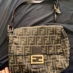 Gorgeous Fendi Bag. Loved This Bag But The Strap Broke And I’m Too Lazy To Fix It Haha. Authentic (Serial Number Is Pictured). Once The Strap Is Fixed It’ll Be As Good As New And Such A Steal! Super Hard To Find The Gold Hardware Version Like This. There Is Peeling Leather On The Inside (As Pictured) But Not Noticeable From The Outside And Really Not A Big Concern. Get This For A Steal And Make Her Brand New Fendi Vintage Bag, Fendi Vintage, Fendi Bag, Vintage Bag, Fendi Bags, Vintage Bags, Fix It, Red Gold, Gold Hardware