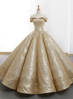 Prom Gowns Elegant, Gold Ball Gown, Shrug For Dresses, Gold Wedding Dress, Applique Wedding, Applique Wedding Dress, فستان سهرة, Quince Dresses, Prom Dresses Ball Gown