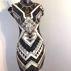 Size Small Summer Embellished Bodycon Sequin Dress, Summer Embellished Sequin Bodycon Dress, Chic White Embellished Sequin Dress, Fitted White Sequin Summer Dress, White Fitted Sequin Dress For Summer, White Embellished Sequin Dress For Night Out, Fitted White Sequin Dress For Summer, Beaded Fitted Sequin Dress, White Sleeveless Fitted Sequin Dress