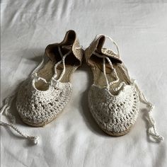 Free People Lace Up Braided Espadrille Sz 38-Us 8 Never Worn. Excellent Condition White Round Toe Lace-up Sandals For Vacation, White Lace-up Sandals With Round Toe For Vacation, White Flat Heel Espadrilles, White Espadrilles With Woven Sole And Flat Heel, White Flat Heel Espadrilles With Woven Sole, White Closed Toe Lace-up Sandals For Beach, Rope Shoes, White Adjustable Casual Espadrilles, Casual White Adjustable Espadrilles