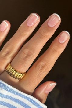 Short French Nails, French Tip Gel Nails, Gel Nails French, Subtle Nails, Cute Nail Art Designs, Simple Gel Nails, Tip Nails, Clean Nails