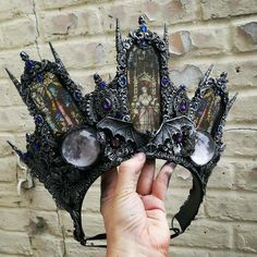 Gothic Crown, Steampunk Tendencies, Jewelry Box Diy, Chest Piece, Steampunk Art, Gothic Jewelry, Steampunk Fashion, Costume Design, Headdress