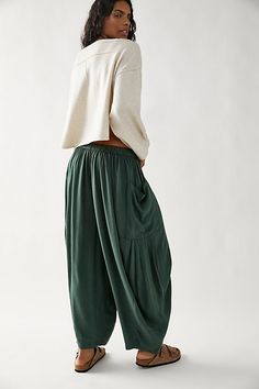 Your newest go-to summer pants from our Endless Summer collection, featured in a billowy, harem-inspired silhouette with dropped side pockets for added dimension.* Elastic waistband* Drawstring detail* Lightweight, effortless design Quinn Pants Free People, Quinn Pants, Drawstring Detail, Boho Pants, Flowy Pants, Summer Pants, Christmas Wish, Christmas Wish List, Colorful Boho