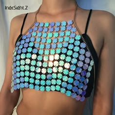 Crop Top Design, Hip Jewelry, Gold Sequin Top, Sequin Bra, Gold Body Chain, Summer Festival Outfit, Chain Bra, Swimwear Store, Summer Trends Outfits