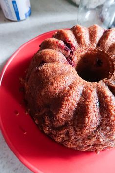 a bundt cake sitting on top of a red plate