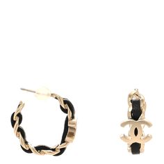 This is an authentic pair of CHANEL Lambskin CC Chain Hoop Earrings in Matte Gold and Black. These lovely hoop earrings features gold toned chain links threaded with black leather and a Chanel CC logo. Chain Hoop Earrings, Chain Links, Cc Logo, Matte Gold, Gold Black, Chain Link, Gold Tones, Black Leather, Hoop Earrings