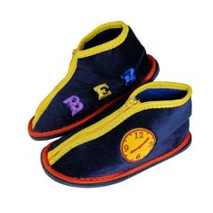 The Kids Indoor or Outdoor slippers has a soft fleece upper and footbed, making them comfortable to wear around the house. Size: M(7-8) Toddler.  Color: Blue.  Gender: unisex. Spiderman Toddler, Toddler Moccasins, Crib Shoes Girl, Baby Walking Shoes, Boys Slippers, Baby Walking, Toddler Wearing, Warm Shoes, Outdoor Slippers