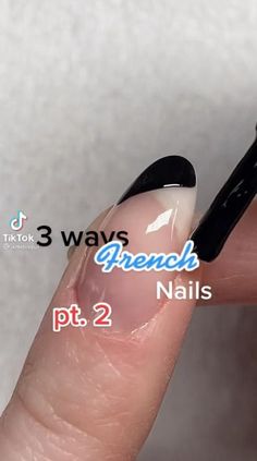 French Tip Nail Tutorial French Nail Ideas, Do It Yourself Nails, Diy Nails Easy, Short Nails Ideas, Nail Tutorial Videos, Nail Art Diy Easy, Unghie Nail Art, Diy Acrylic Nails