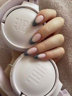 Rounded French Tip Nails Color, Grey Nail French Tip, Grey Nail Tips, Gray Tips Nails, Grey French Nails Tips