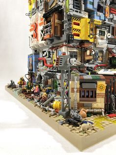 a very large lego model with lots of different things on the top and bottom floor