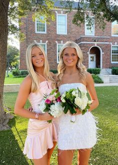 Coordinating Homecoming Dresses, Preppy Strapless Hoco Dress, Formal Hoco Dresses, Shantelle Sequins Dress, Preppy Hoco Dresses, Preppy Hoco Dress, Preppy Homecoming Dresses, Preppy Hoco, Emerald Green Homecoming