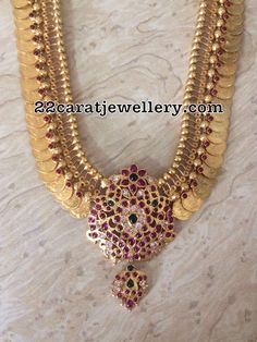 Silver Feather Necklace, Gold Temple Jewellery, Feather Pendant Necklace, Gold Necklace Indian, Beautiful Gold Necklaces, Gold Necklace Indian Bridal Jewelry, Fancy Necklace, Gold Pendant Jewelry, Gold Jewellery Design Necklaces